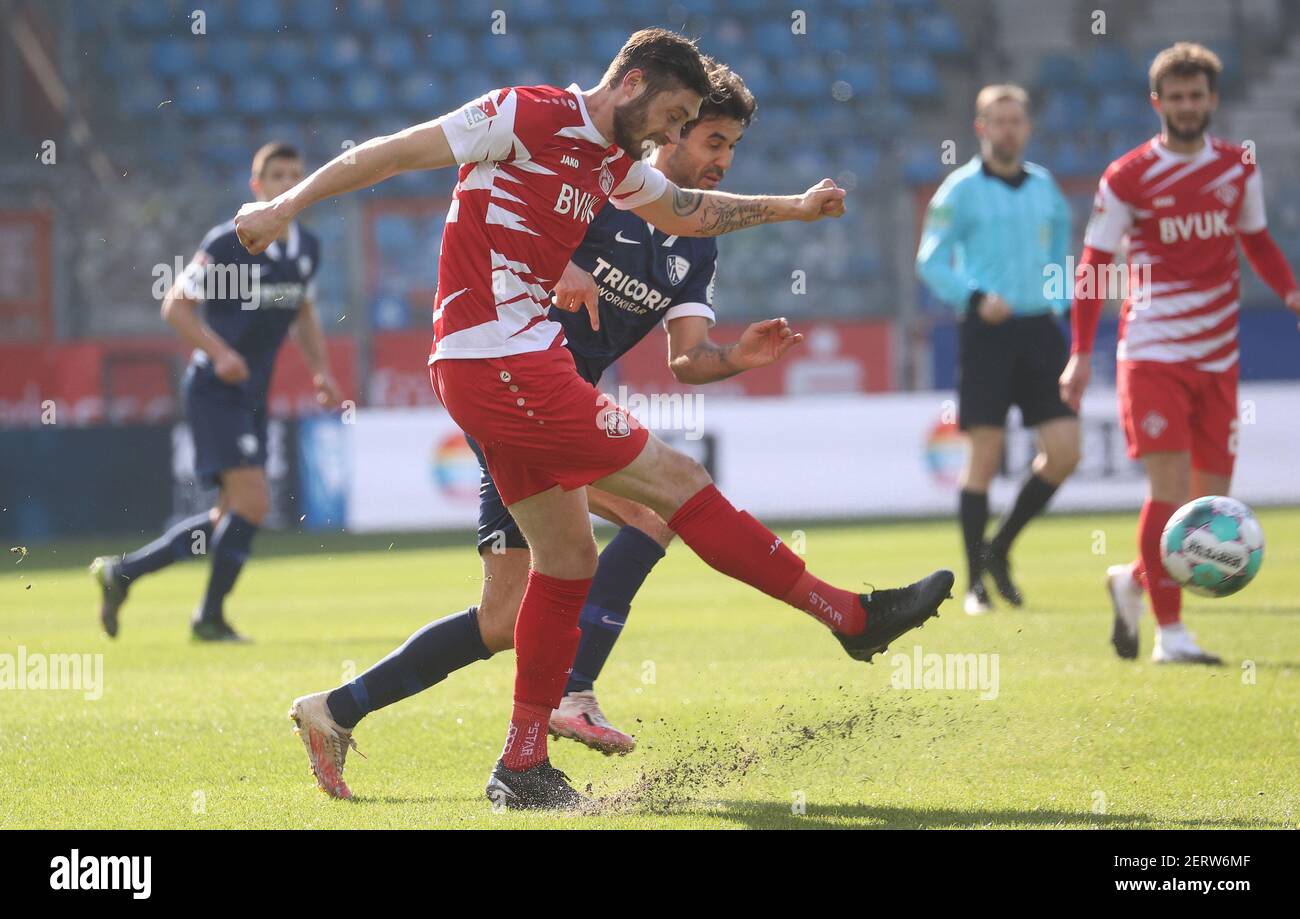 Bochum, Allemagne. 27 février, 2021. Firo: 27.02.2021 football: 2e saison Bundesliga 2020/21 VfL Bochum - Wvºrzburg, Wvºrzburger Kickers, Wuerzburg 3: 0 Christian Strohdiek, action individuelle | utilisation dans le monde crédit: dpa/Alay Live News Banque D'Images