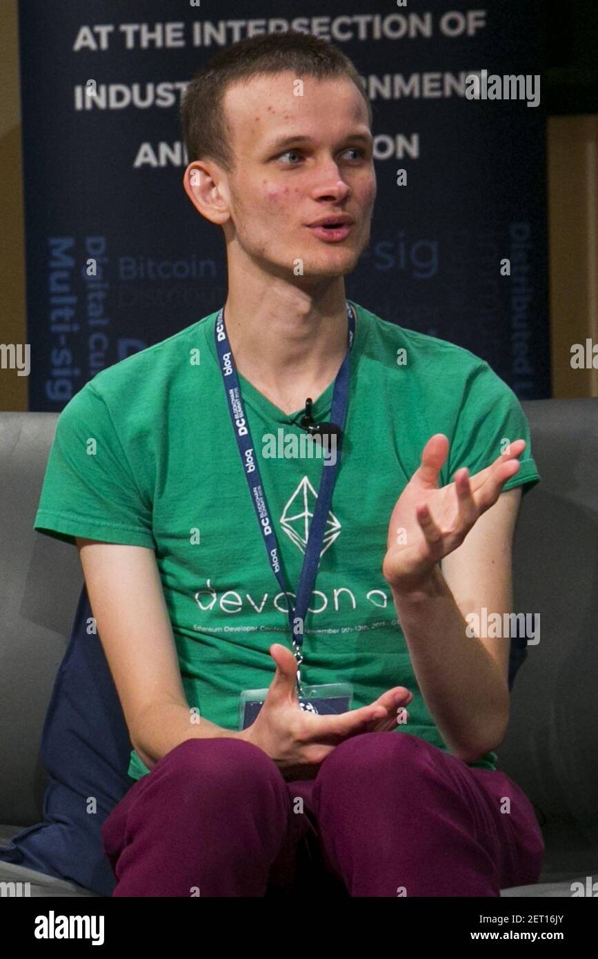 Vitalik Buterin, cofondateur de la crypto-monnaie Ethereum, participe à un  événement à Washington, D.C., le 3 mars 2017. (Photo par Kristoffer  Tripplaar/Sipa USA Photo Stock - Alamy