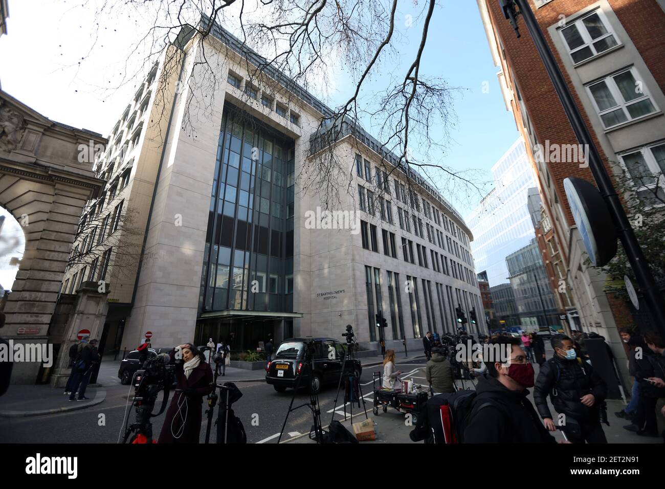 Londres, Angleterre, Royaume-Uni. 1er mars 2021. L'hôpital St Bartholomew est vu là où le duc d'Édimbourg, le prince Philip (99), a été transféré aujourd'hui. Credit: Tayfun Salci/ZUMA Wire/Alay Live News Banque D'Images