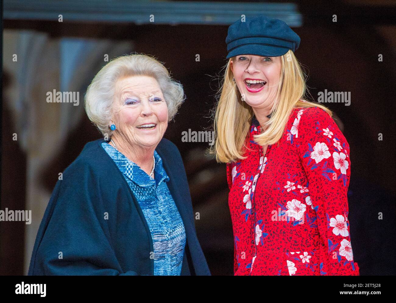 La princesse Beatrix et la princesse Mabel des pays-Bas à l'arrivée du  Prince Claus Award 2018 au Palais Royal d'Amsterdam, aux pays-Bas. (Photo  par DPPA/Sipa USA Photo Stock - Alamy