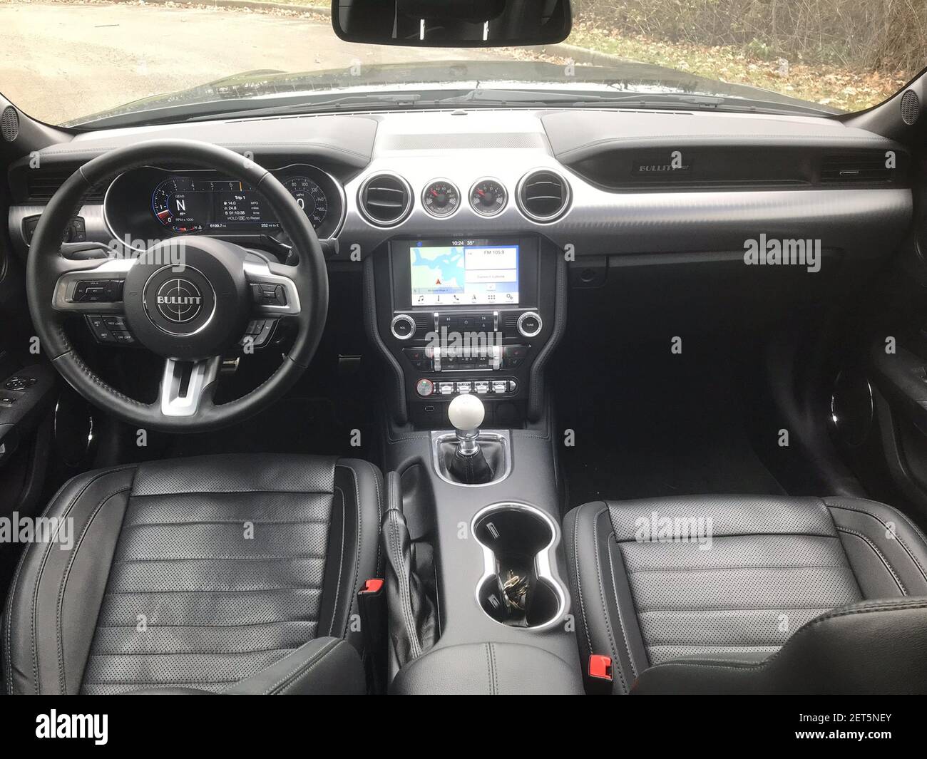 La Ford Mustang Bullitt 2019 rend hommage au 50e anniversaire du film mettant en vedette Steve McQueen avec un modèle de deux ans en édition limitée d'une Mustang suralimentée qui fait 20 chevaux de plus que la GT, est dotée d'un levier de vitesses à globe et d'une suspension à amortissement actif. Photo le jeudi 29 novembre 2018. (Photo de Robert Duffer/Chicago Tribune/TNS/Sipa USA) Banque D'Images
