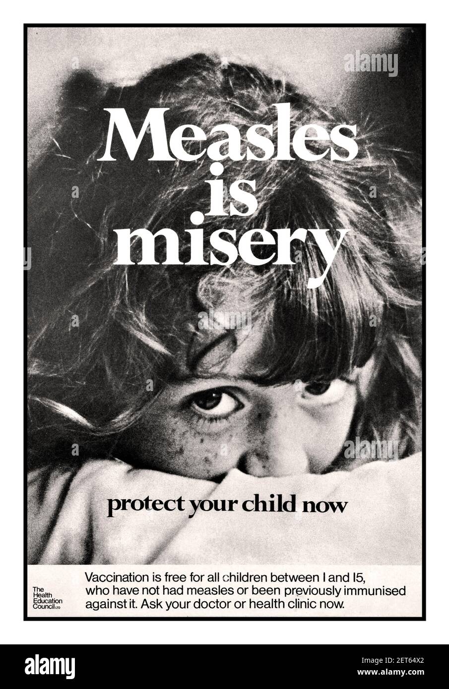 Vintage 1970 'measels is mish - Protect Your Child Now' publié par le British Health Education Council - jeune enfant qui cherche 'la vaccination est gratuite pour tous les enfants de 1 à 15 ans qui n'ont pas eu de mesures ou qui ont déjà été immunisés contre elle. Demandez à votre médecin ou à votre clinique de santé maintenant. Royaume-Uni années 1970 vaccin Jab protection du vaccin Banque D'Images