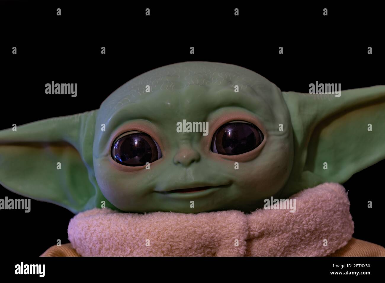 DÉCEMBRE 2020: L'enfant ou le bébé Yoda, personnage fictif de la série télévisée le Mandalaorien. Banque D'Images