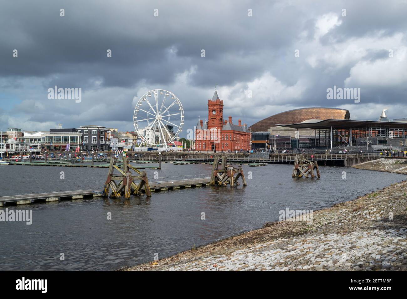 Cardiff Bay est située dans le sud de Cardiff, la capitale du pays de Galles. Banque D'Images