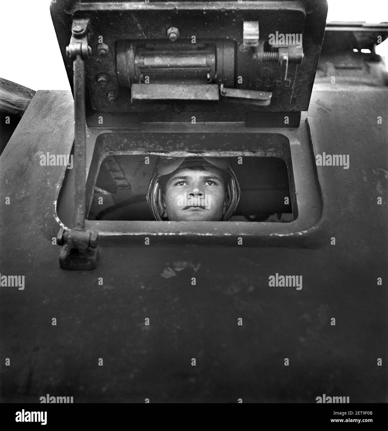 Le Sergent George Camblair apprend à conduire un char, fort Belvoir, Virginie, États-Unis, Jack Delano, U.S. Office of War information, septembre 1942 Banque D'Images
