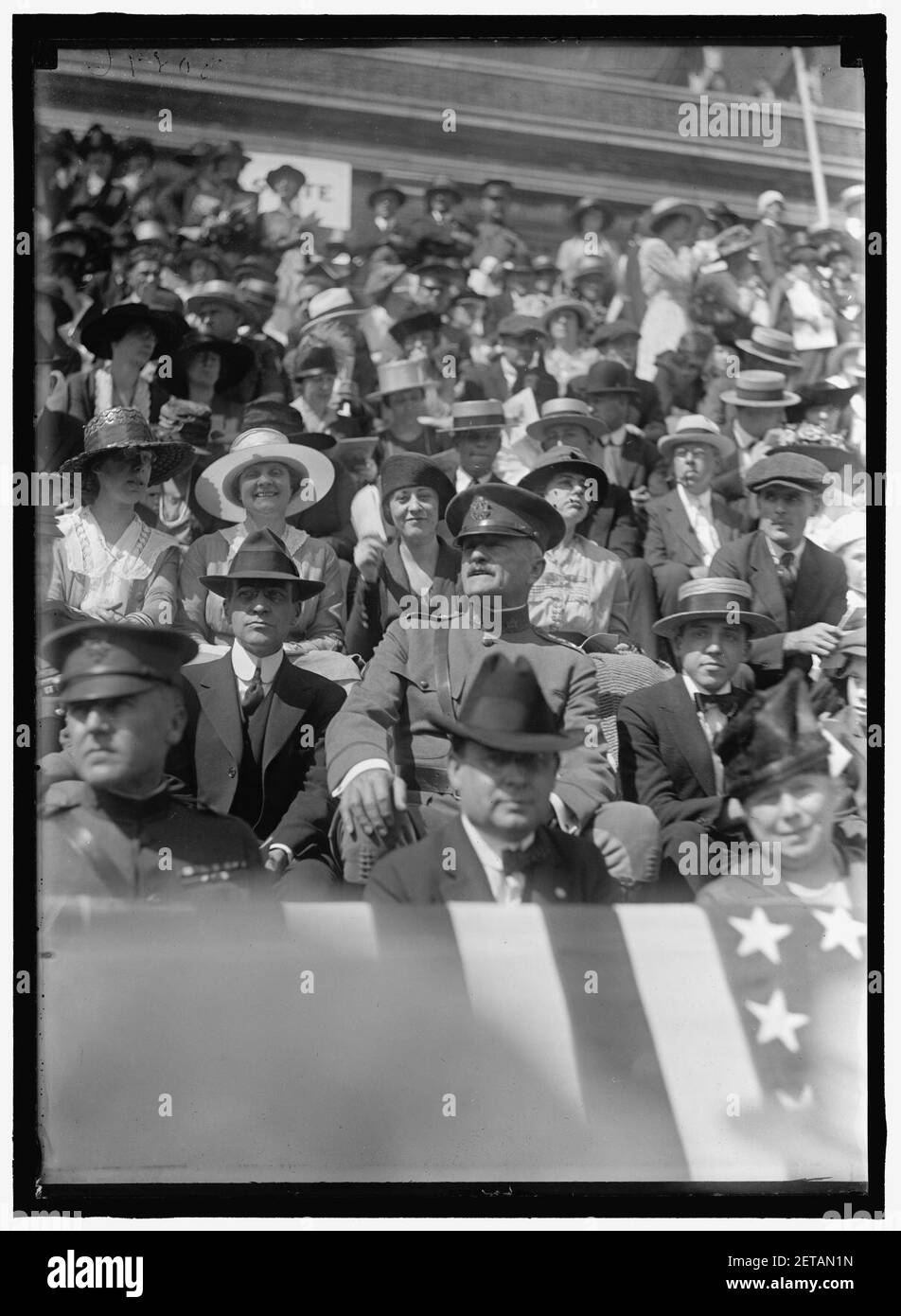 JOHN J. Pershing, général, U.S.A. PREMIÈRE DIVISION ; PARADE Banque D'Images JOHN J. Pershing, général, U.S.A. PREMIÈRE DIVISION ; PARADE Banque D'Images