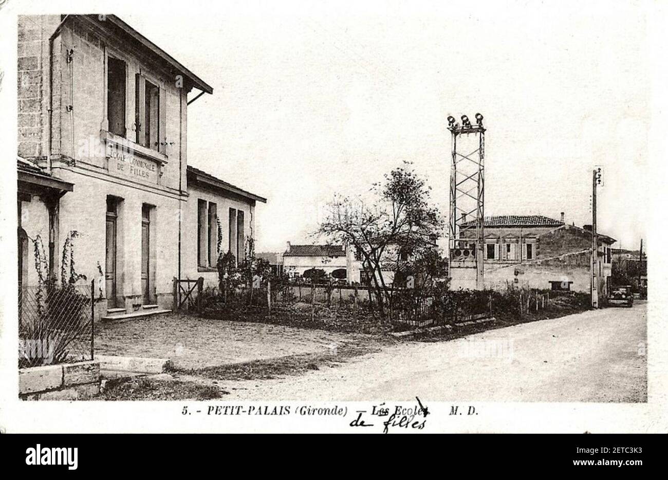 Petit-Palais-et-Cornemps - Ecole des filles. Banque D'Images