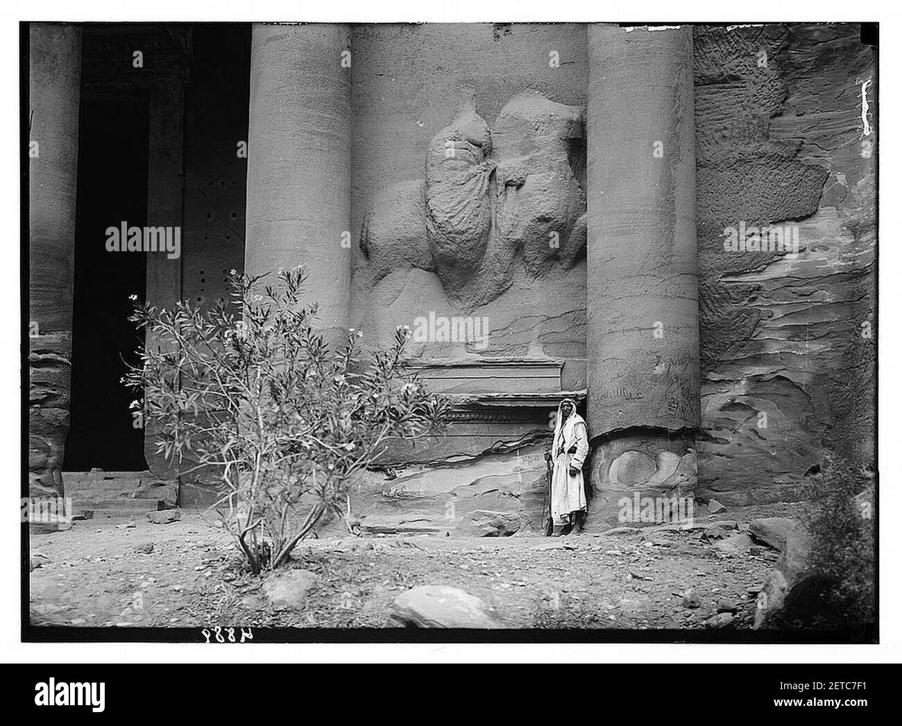 Petra (Wadi Musa). El-Khazneh. Bas équestrian de secours. Sur la façade sud du portique Banque D'Images