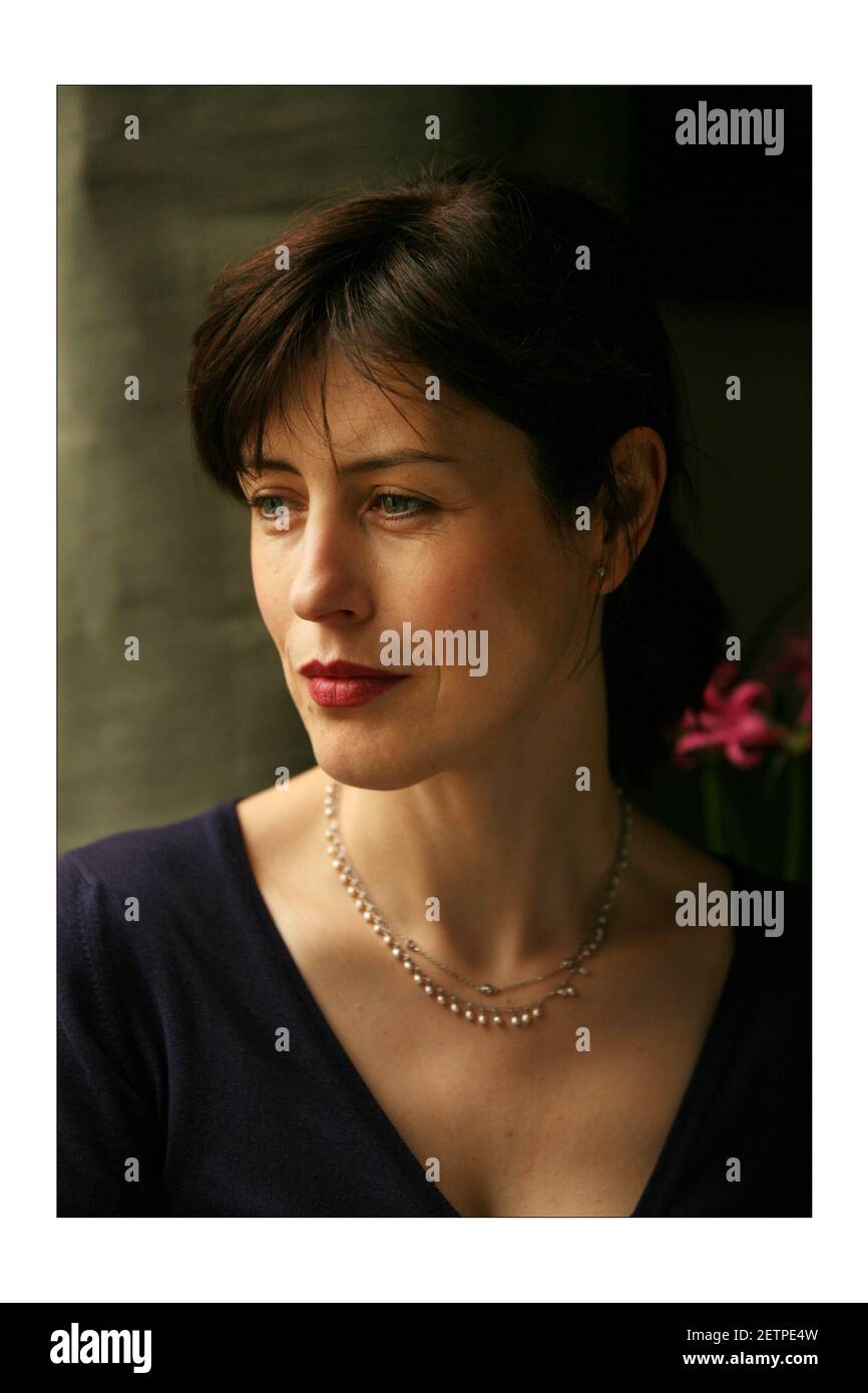 L'actrice Gina McKee photographiée à Londres par David Sandison The Indépendant Banque D'Images