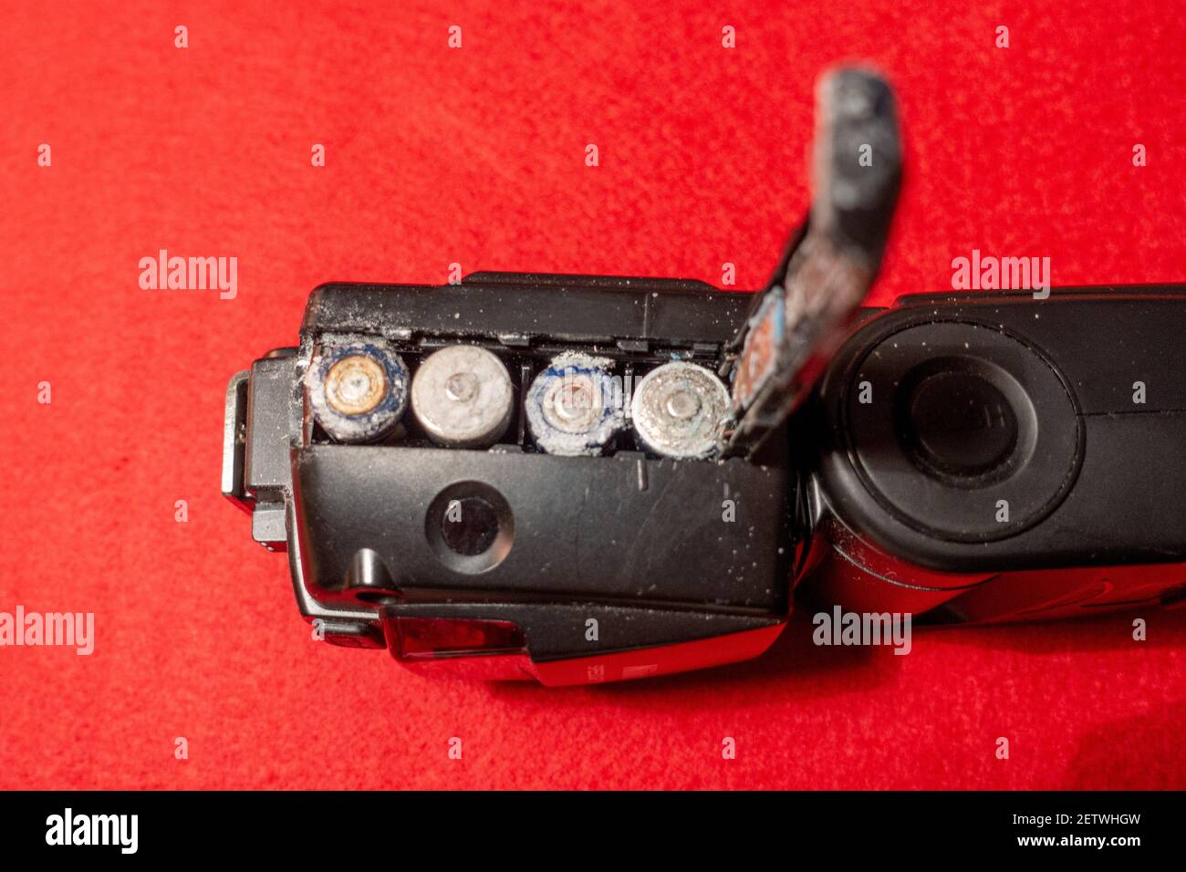 Batterie qui fuit Banque de photographies et d’images à haute — free download