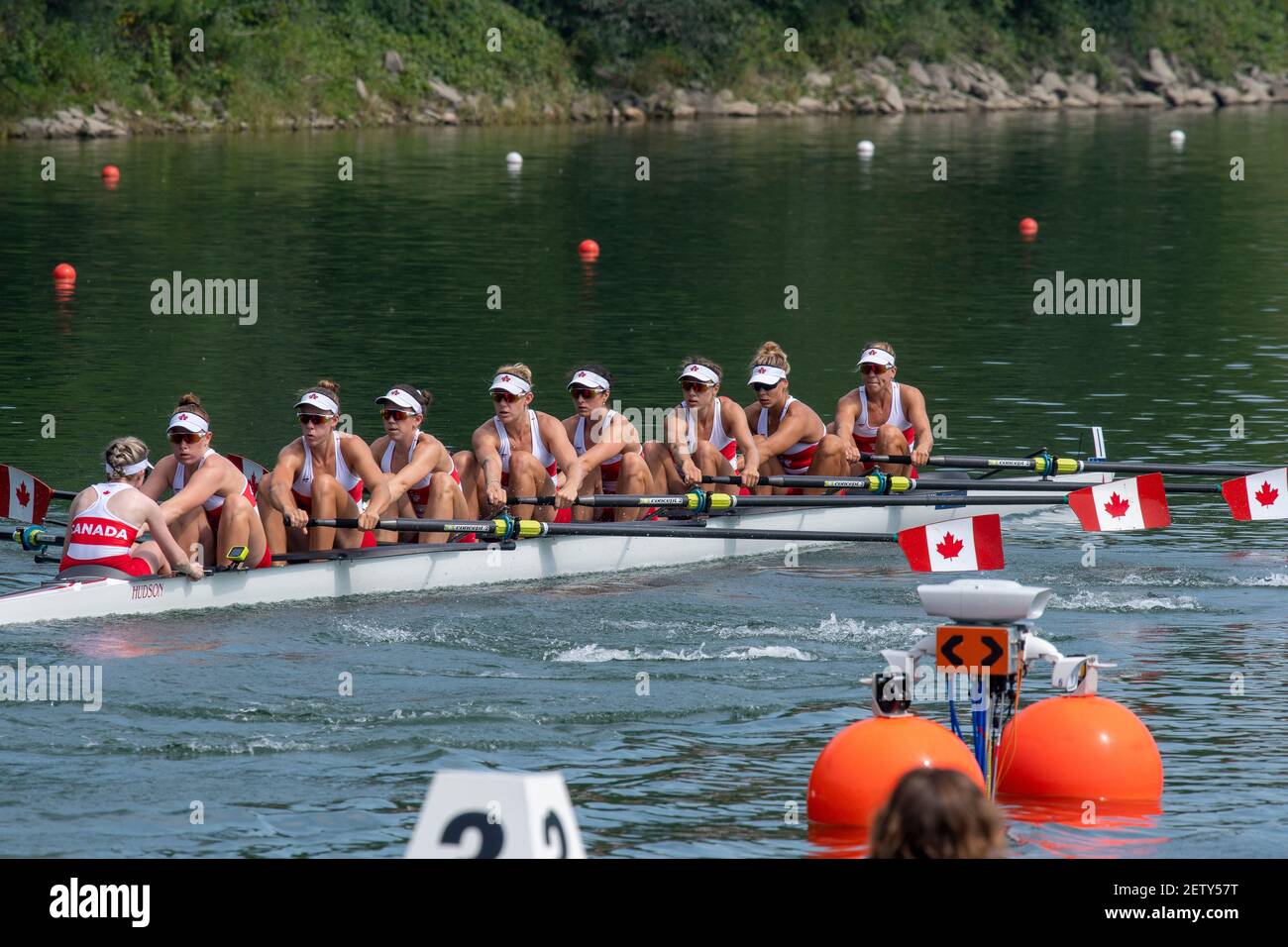 Linz, Autriche, mardi 27 août 2019, Championnat du monde d'aviron FISA, Regatta, CAN W8+, Bow Lisa ROMAN, Kasia GRUCHALLA-WESIERSKI, Avalon WASTENEYS, Nicole HARE, Christine ROPER, Susanne GRAINGER, Hillary JANSSENS, Caaileigh FILMER, Cox Kristen, KIT, loin, du ponton de départ, dans la chaleur, [crédit obligatoire; Peter SPURRIER/Intersport Images] 12:25:06 27.08.19 Banque D'Images