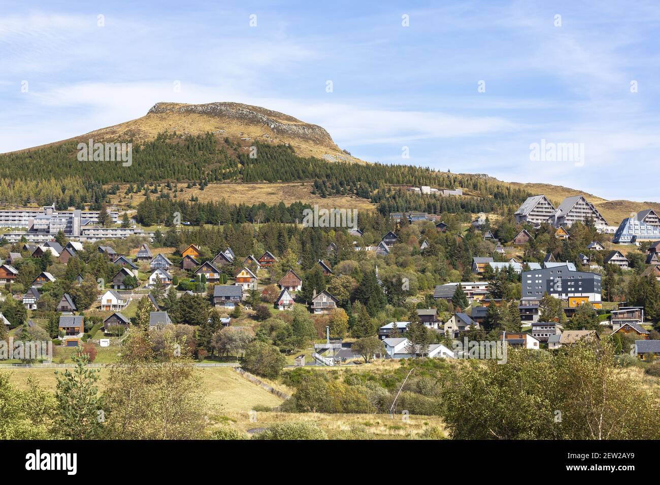 France, Puy-de-Dome, Besse et Saint Anastaise, Parc naturel régional des volcans d'Auvergne, la station Super Besse Banque D'Images