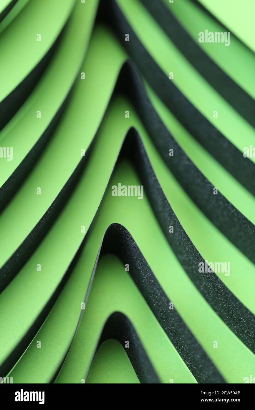 Abstrait vert dans un style minimaliste. Concept écologique. Arrière-plan abstrait géométrique vert.arrière-plan des calques verts.texture abstraite du papier en vert Banque D'Images