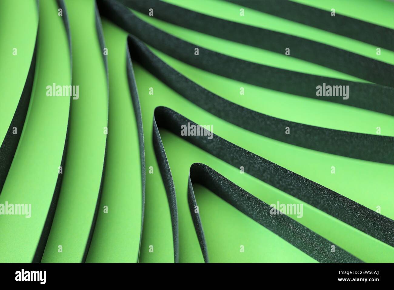 Arbre vert abstrait dans un style minimaliste. Concept écologique. Arrière-plan géométrique vert.arrière-plan des calques verts.texture abstraite du papier en vert Banque D'Images