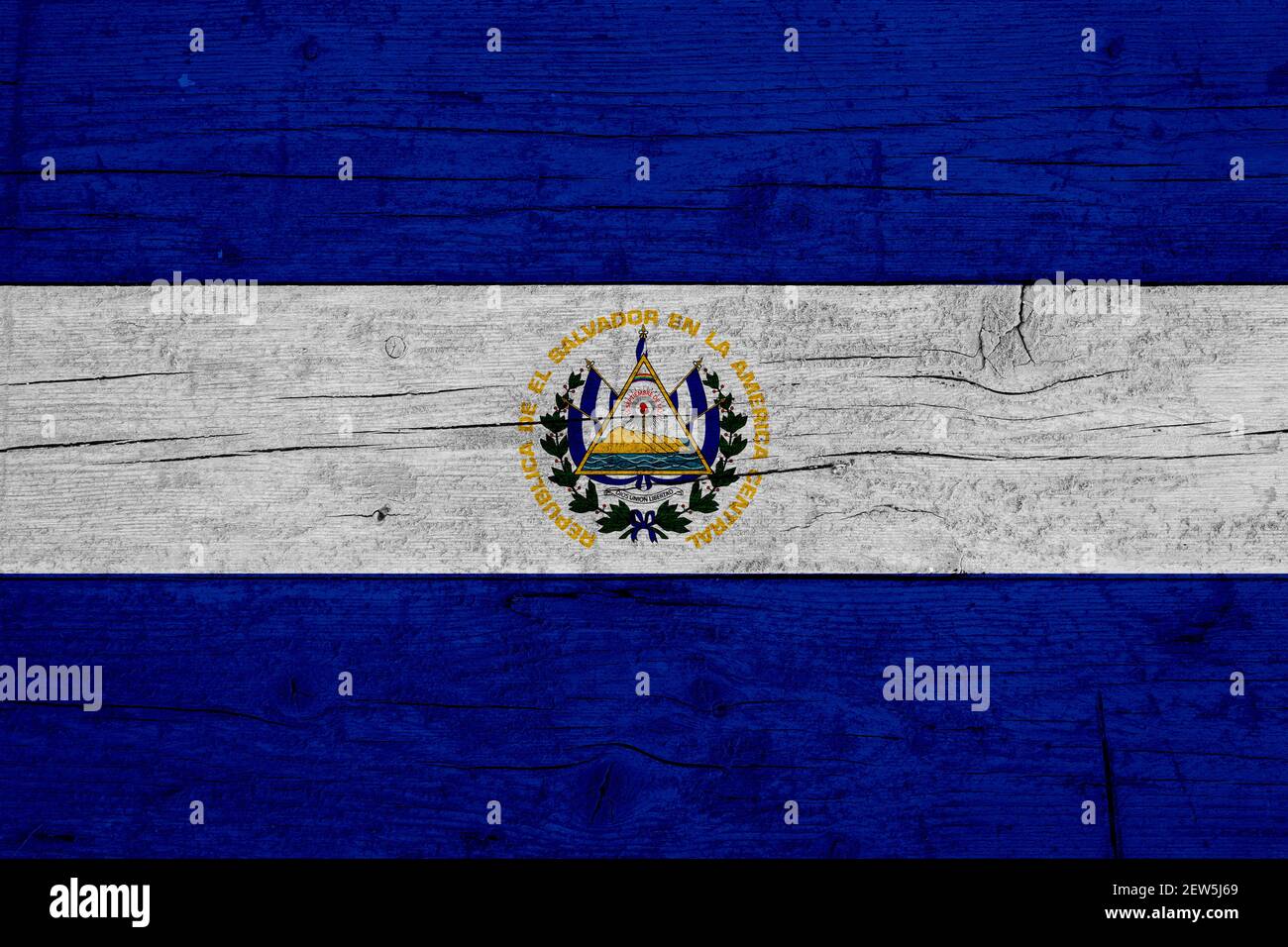 Drapeau d'El Salvador. Texture en bois du drapeau d'El Salvador. Banque D'Images