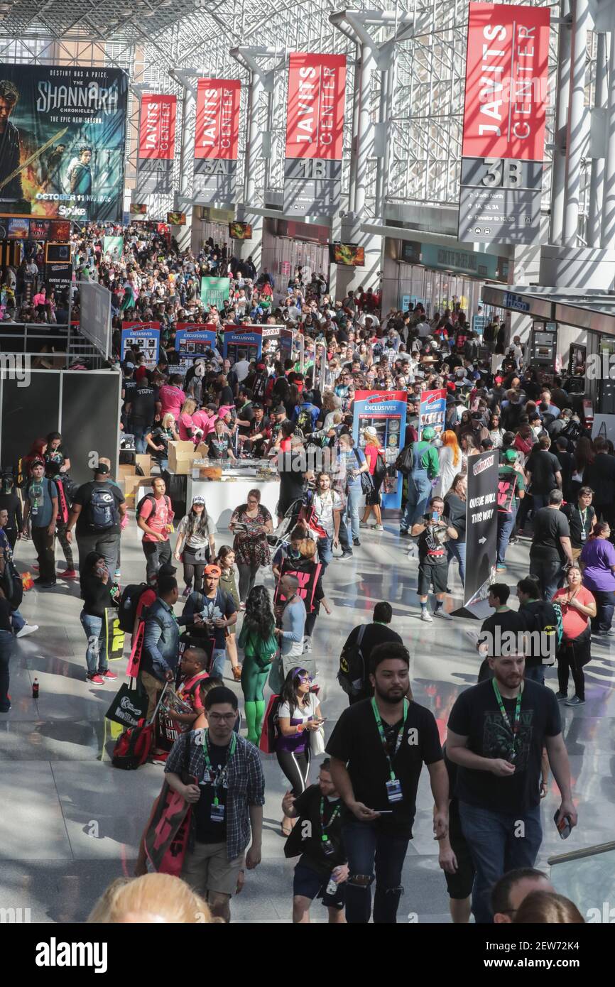 Des milliers de fans de bandes dessinées ont participé le premier jour du New York Comic con 2017 au Javits Convention Center de New York, NY, le 5 octobre 2017. (Photo de Luiz Rampelotto/EuropaNewswire) Banque D'Images