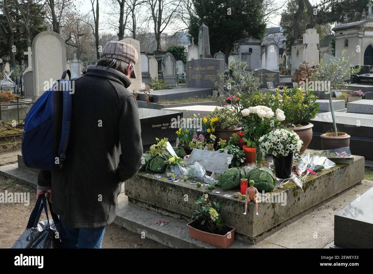 Tombe de serge gainsbourg Banque de photographies et d’images à haute