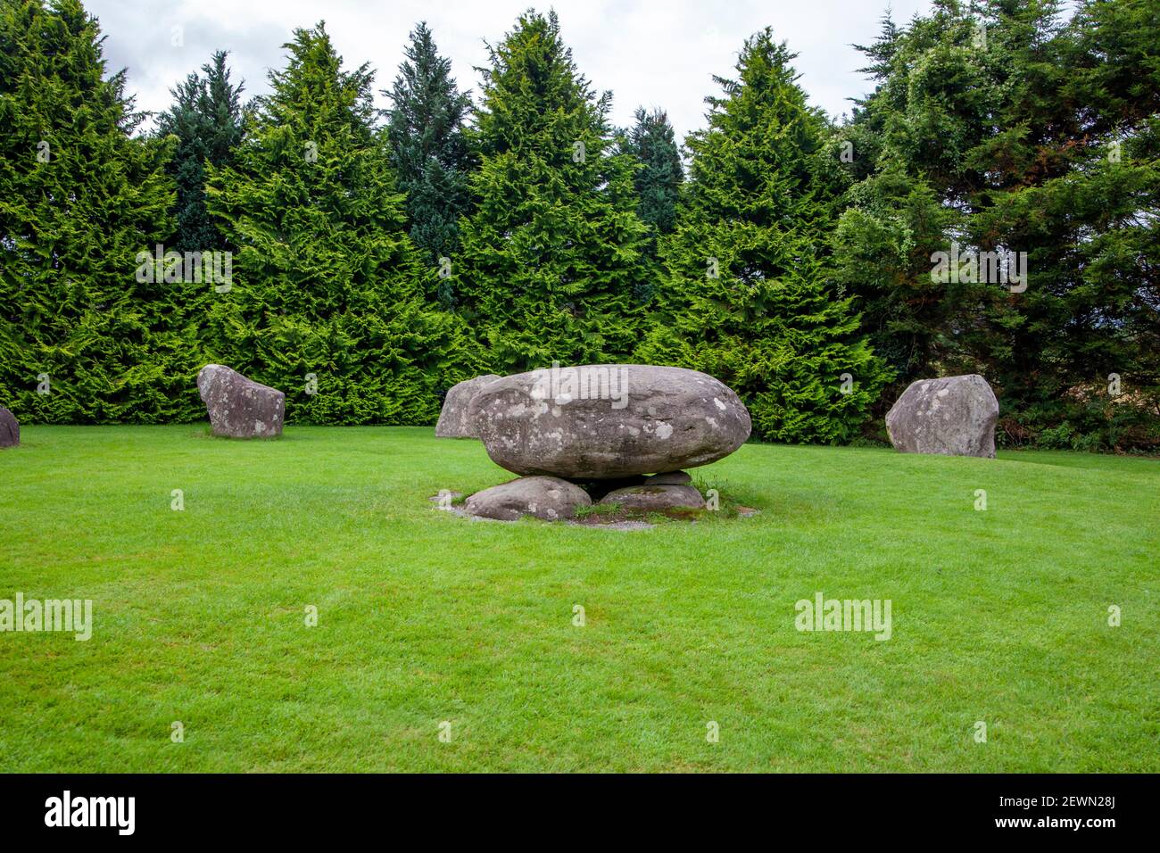 Un cercle de pierre dans la ville de Kenmare, Irlande Banque D'Images