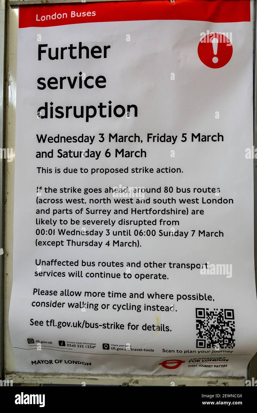Affiche de l'autobus de Londres décrivant les détails de l'action de grève industrielle des chauffeurs d'autobus. Banque D'Images