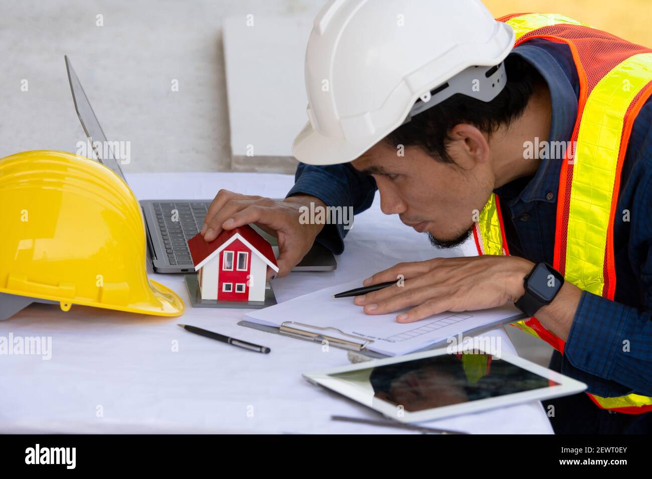 Architecte Ingénieur soft focus design maison projet construction propriété immobilier Banque D'Images