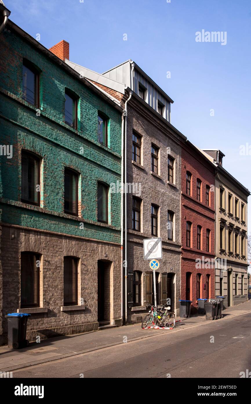 Anciens bâtiments sur la rue Alteburger 182 - 190 dans le quartier Bayenthal, construit autour de 1860, Cologne, Allemagne. Altbauten an der Alteburger Strasse 182 Banque D'Images