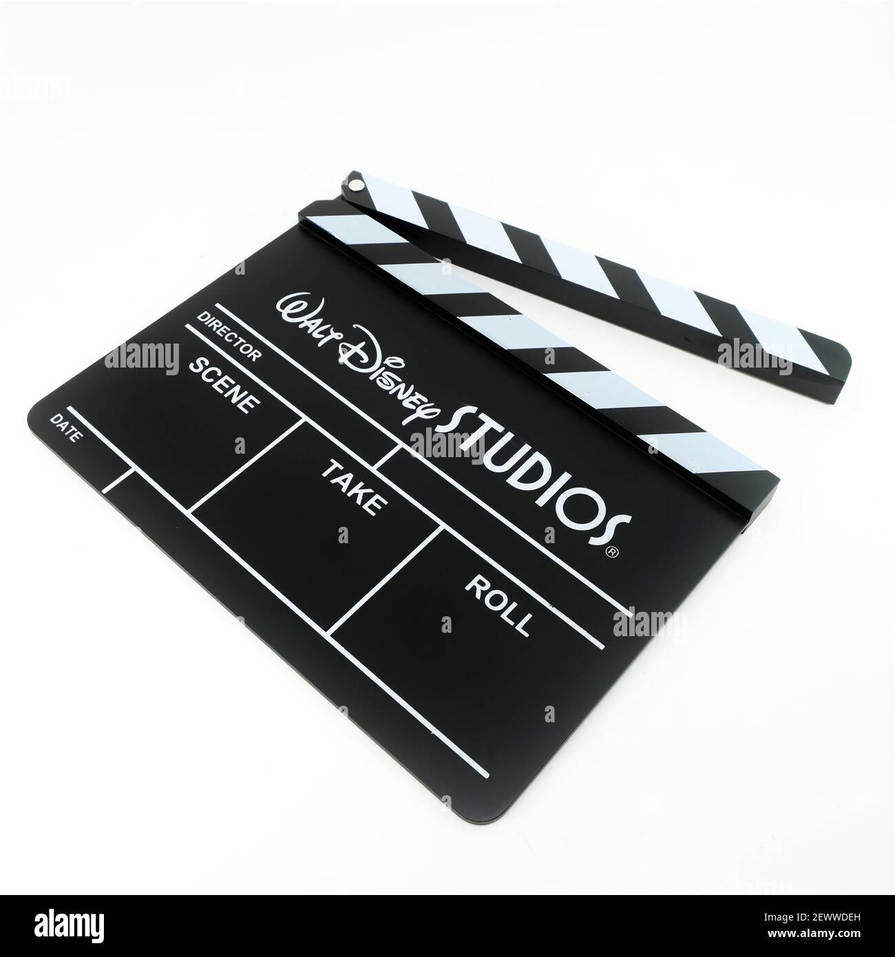 Walt Disney Studios clapper sur fond blanc Banque D'Images