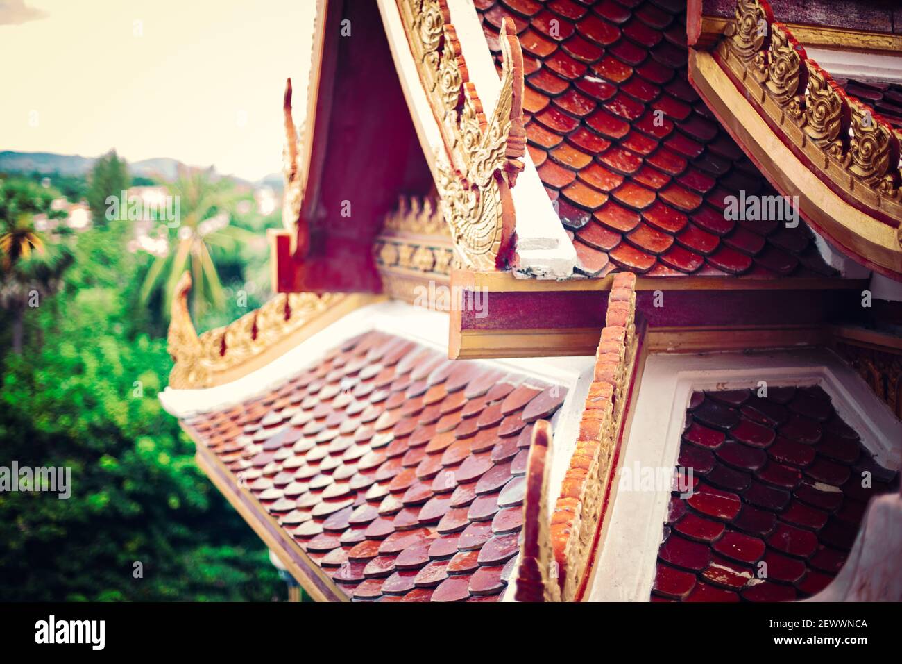 Visite d'un temple bouddhiste en Thaïlande. Banque D'Images