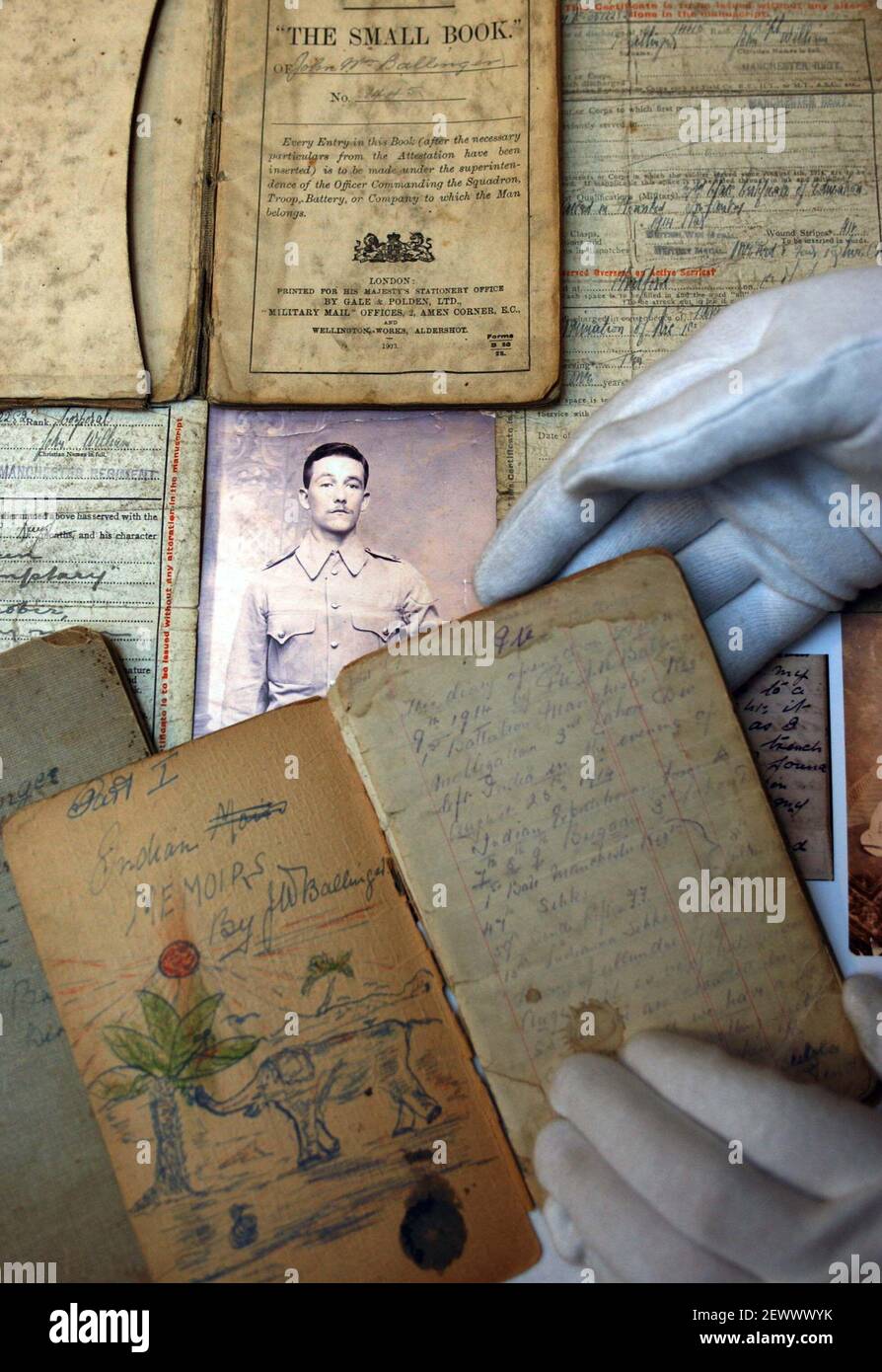 VIEUX PAPIER WWI ENREGISTRE ET MAINTENANT CEUX EN LIGNE, ASCENDANCE.CO.UK, Y COMPRIS LA PHOTO DE JOHN WILLIAM BALLINGER. 22/2/07 TOM PILSTON Banque D'Images