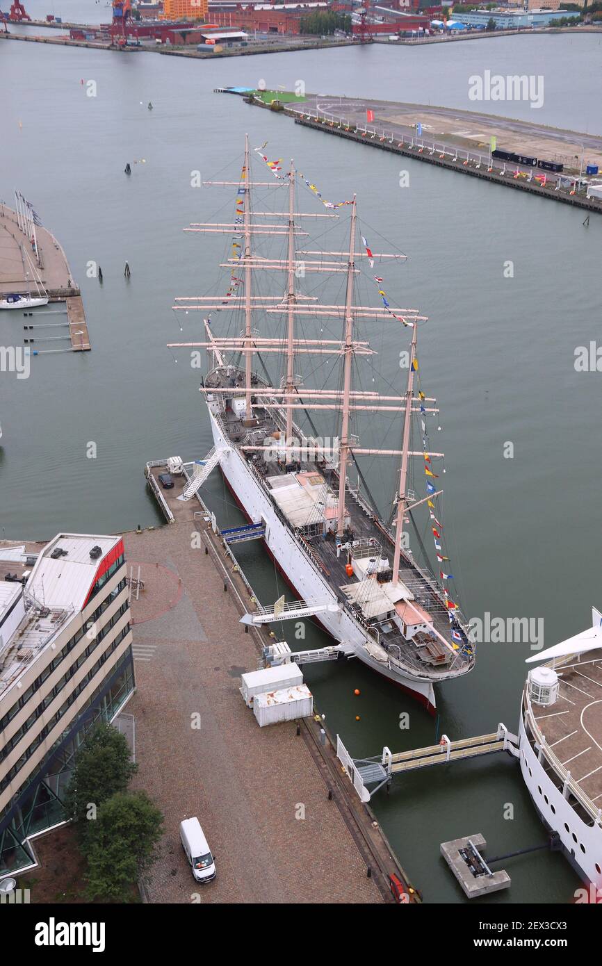 Ville de Göteborg en Suède. Vue aérienne avec la rivière Gota ALV, le port et le bateau musée. Banque D'Images