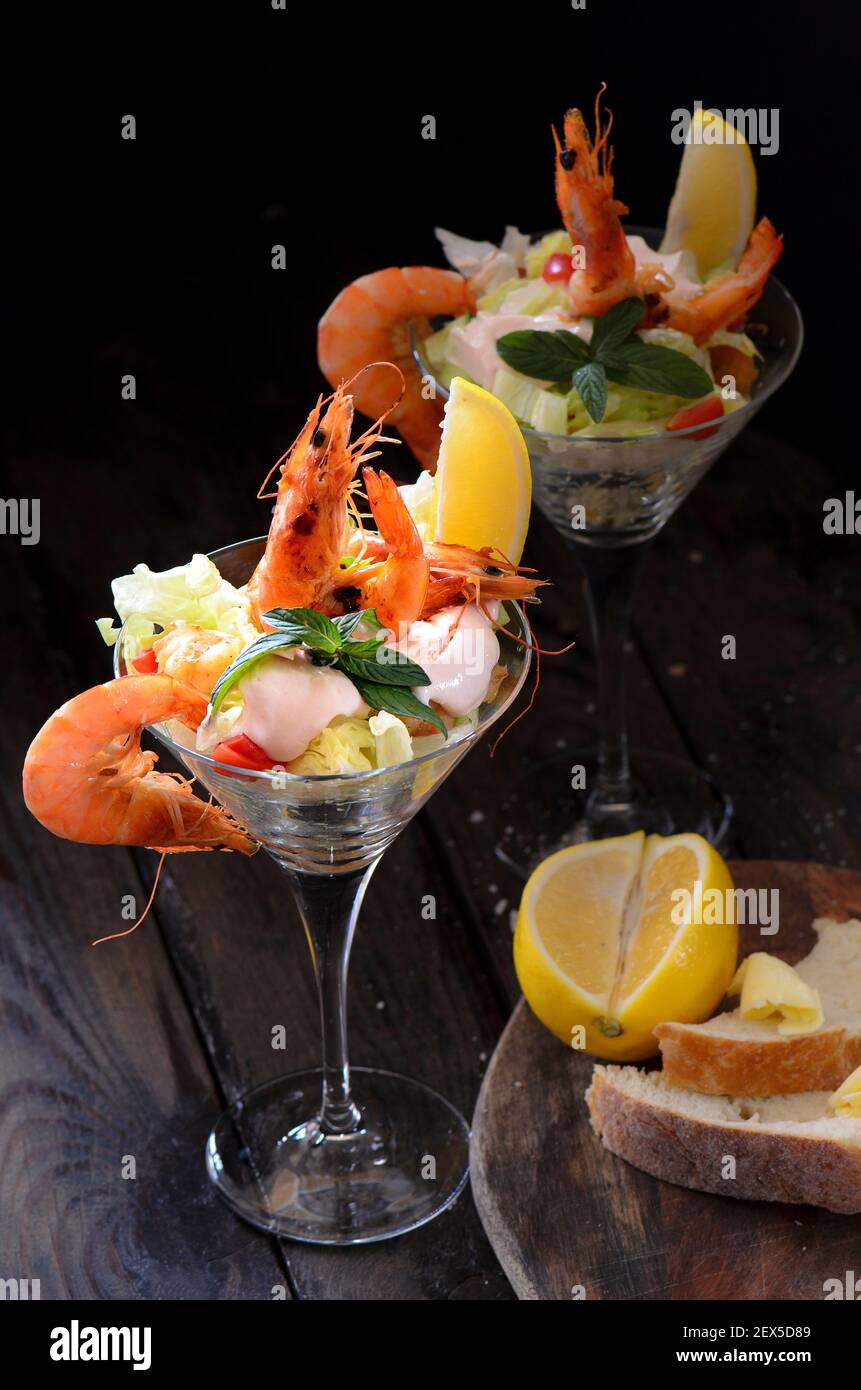 Cocktail de crevettes avec sauce Marie Rose Banque D'Images