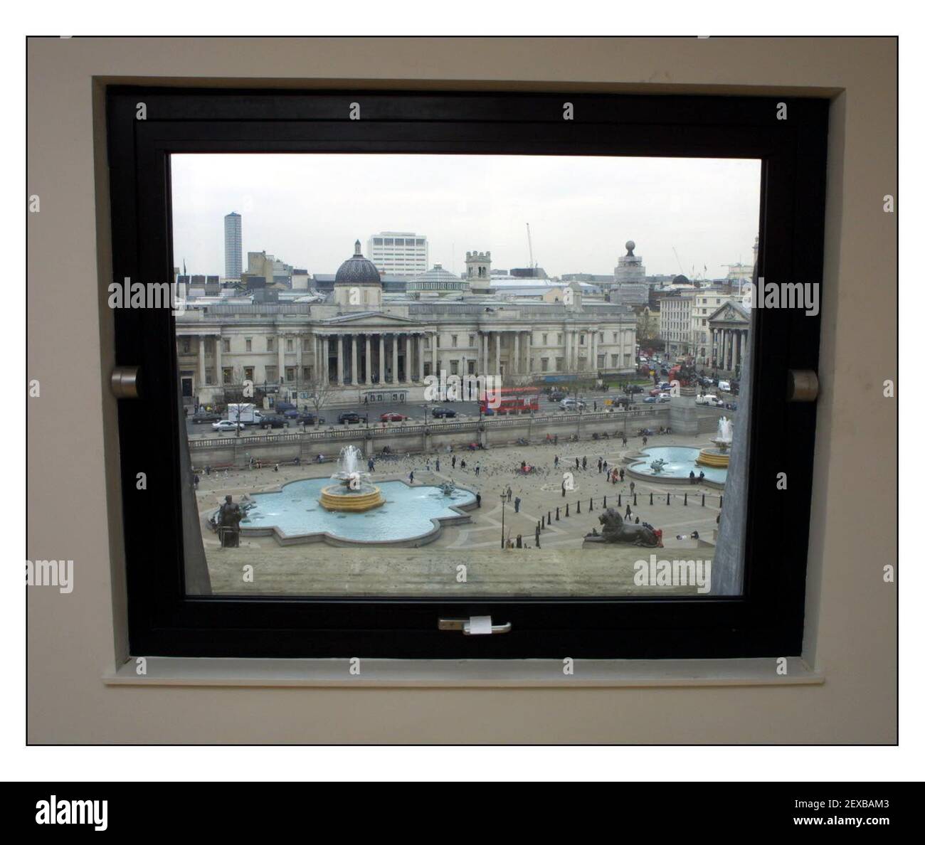 Une des dernières propriétés résidentielles disponibles sur Trafalgar Square. 60 Trafalgar Sq est sur le marché.pic David Sandison 4/3/2002 Banque D'Images