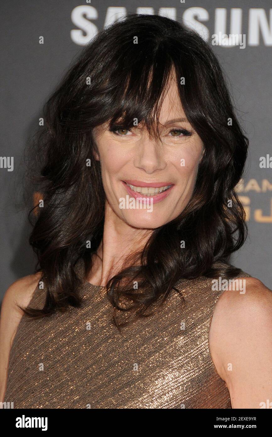 16 novembre 2015 - Los Angeles, Californie - Eugénie Bondurant. 'The Hunger  Games: Mockingjay - part 2' première de Los Angeles tenue au Microsoft  Theatre. Crédit photo: Byron Purvis/AdMedia *** Veuillez utiliser