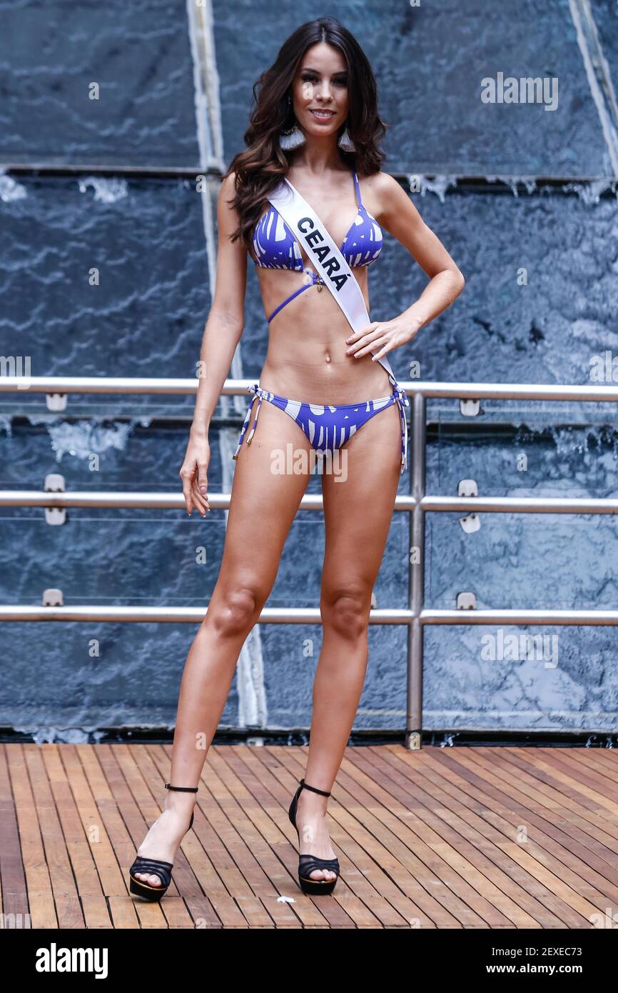 Arianne Miranda, 24 candidat pour le Miss Brésil 2015 pour le bikini parade  à l'hôtel Sheraton Sao Paulo WTC dans la région sud de la ville de Sao  Paulo lundi. (Photo par