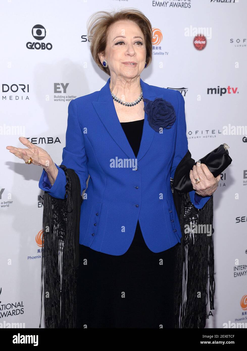 L'actrice Fernanda Montenegro assiste au 43ème Emmy Awards International au New York Hilton, à New York, NY, le 23 novembre 2015. (Photo par Anthony Behar) *** Veuillez utiliser le crédit du champ de crédit *** Banque D'Images