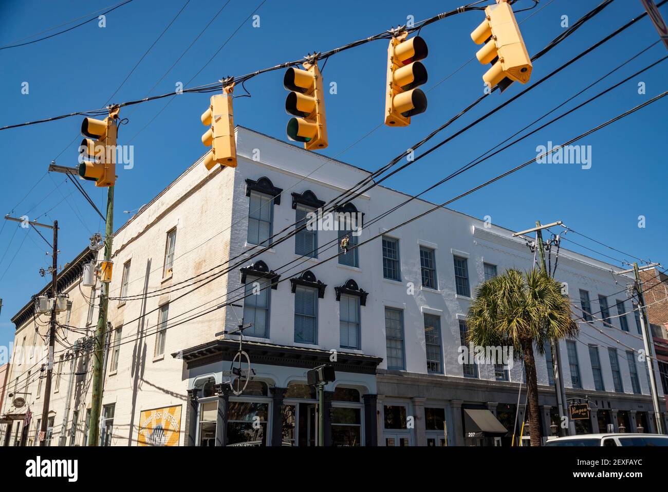 Le marché historique de Charleston City. En tant que l'un des plus anciens marchés publics du pays, les visiteurs trouvent plus de 300 entrepreneurs. Banque D'Images