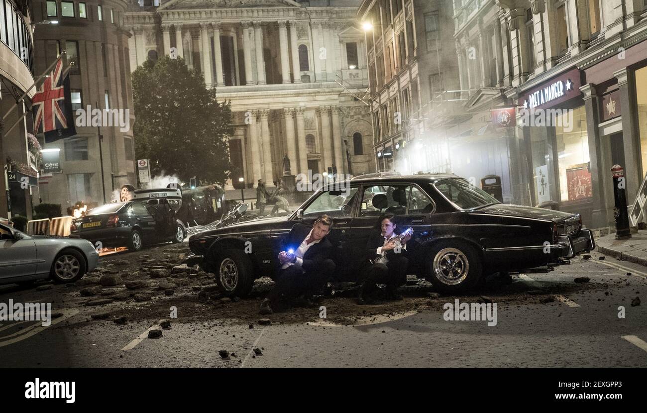 HEMSWORTH,THOMPSON, HOMMES EN NOIR: INTERNATIONAL, 2019 Banque D'Images