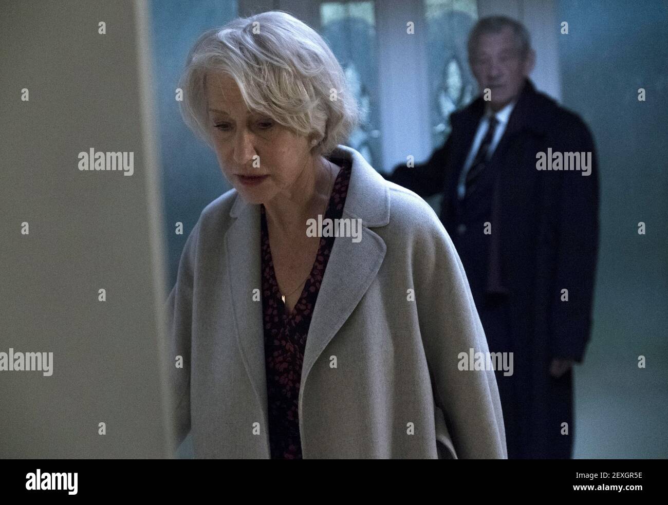 MIRREN, MCKENNEN, LE BON MENTEUR, 2019 Banque D'Images