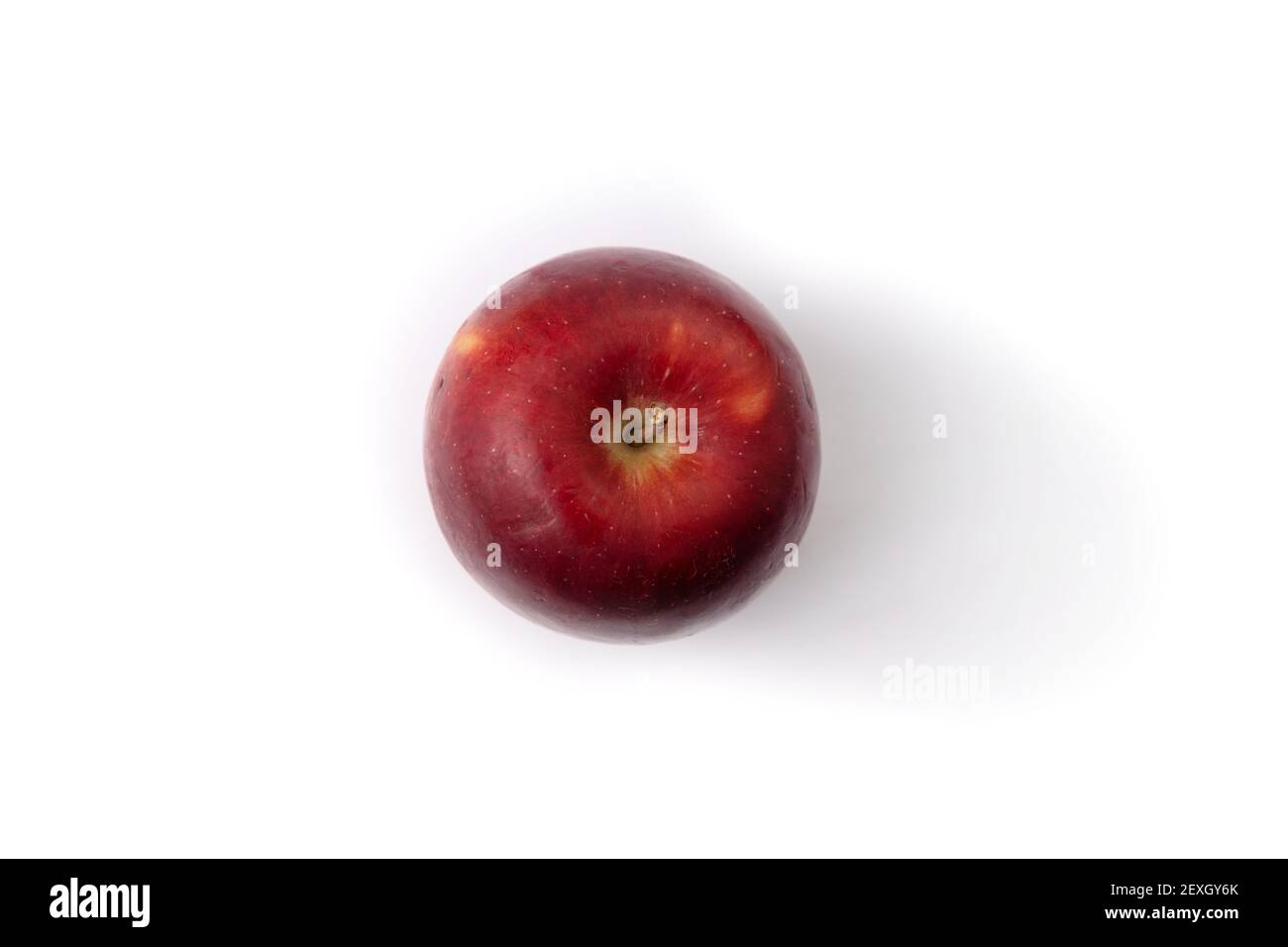 Une pomme rouge isolé sur fond blanc Banque D'Images