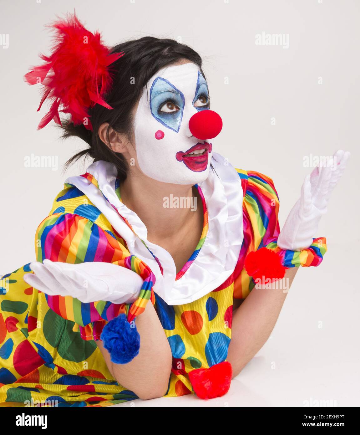 Demande de clown Portrait beau brillant interprète féminine Banque D'Images