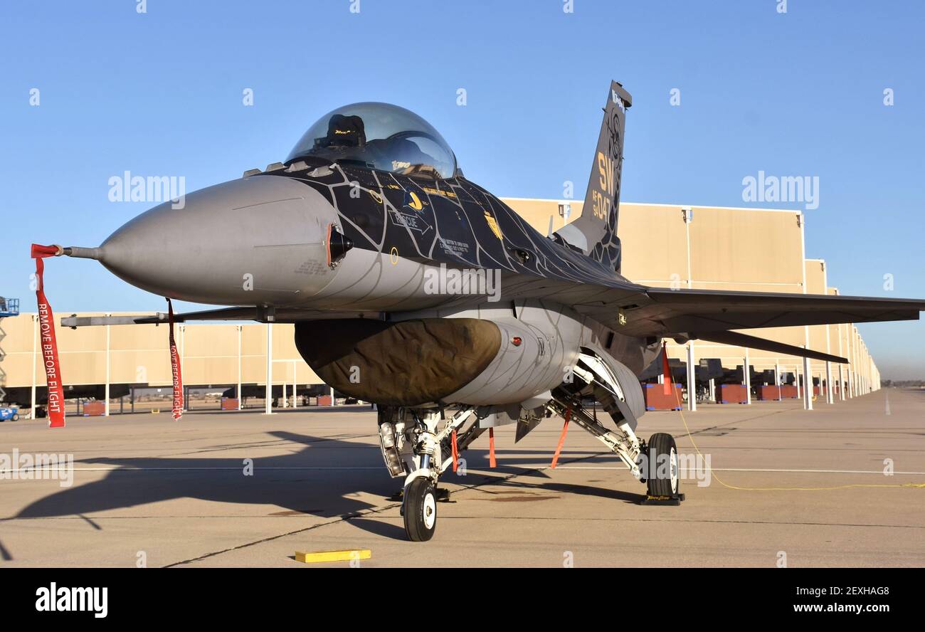 Une force aérienne F-16 Viper/Faucon de combat avec la livrée de serpent Banque D'Images