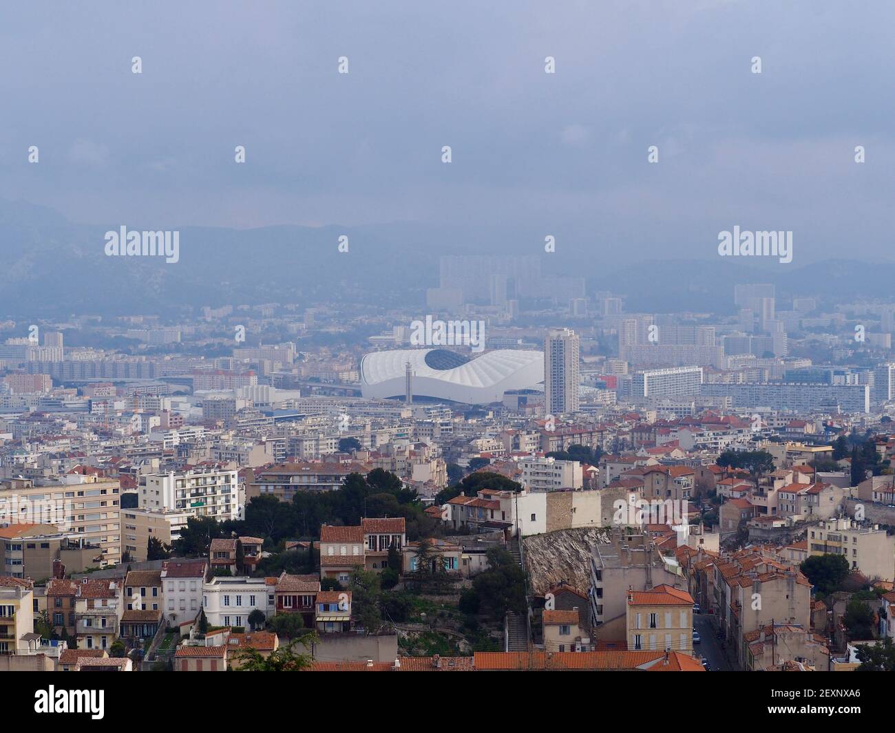 Vue sur la rue de Marseille en France. Sud d era France région PACA Banque D'Images