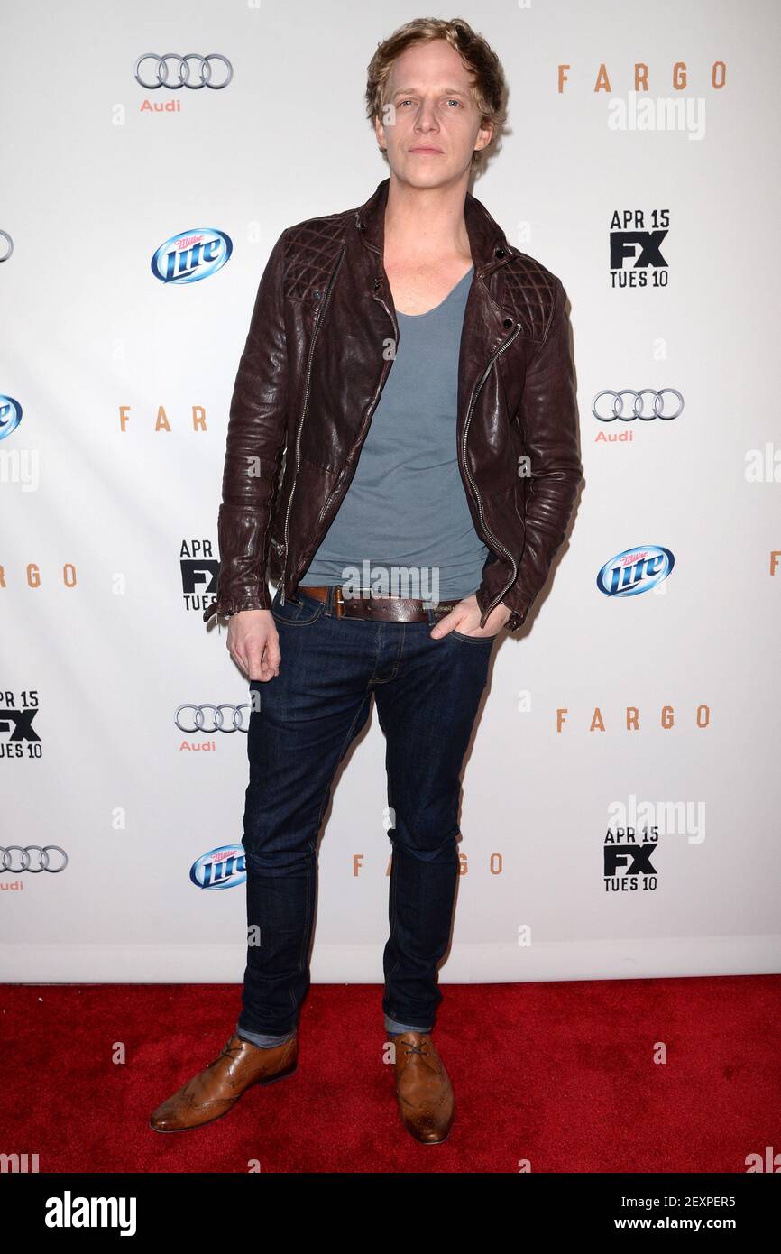 L'acteur Chris Geere arrive au réseau FX 2014 UpFront et à la première â€˜Fargoâ€™ qui s'est tenue au SVA Theatre de New York, NY, le 9 avril 2014. (Photo par Anthony Behar/Sipa USA) Banque D'Images