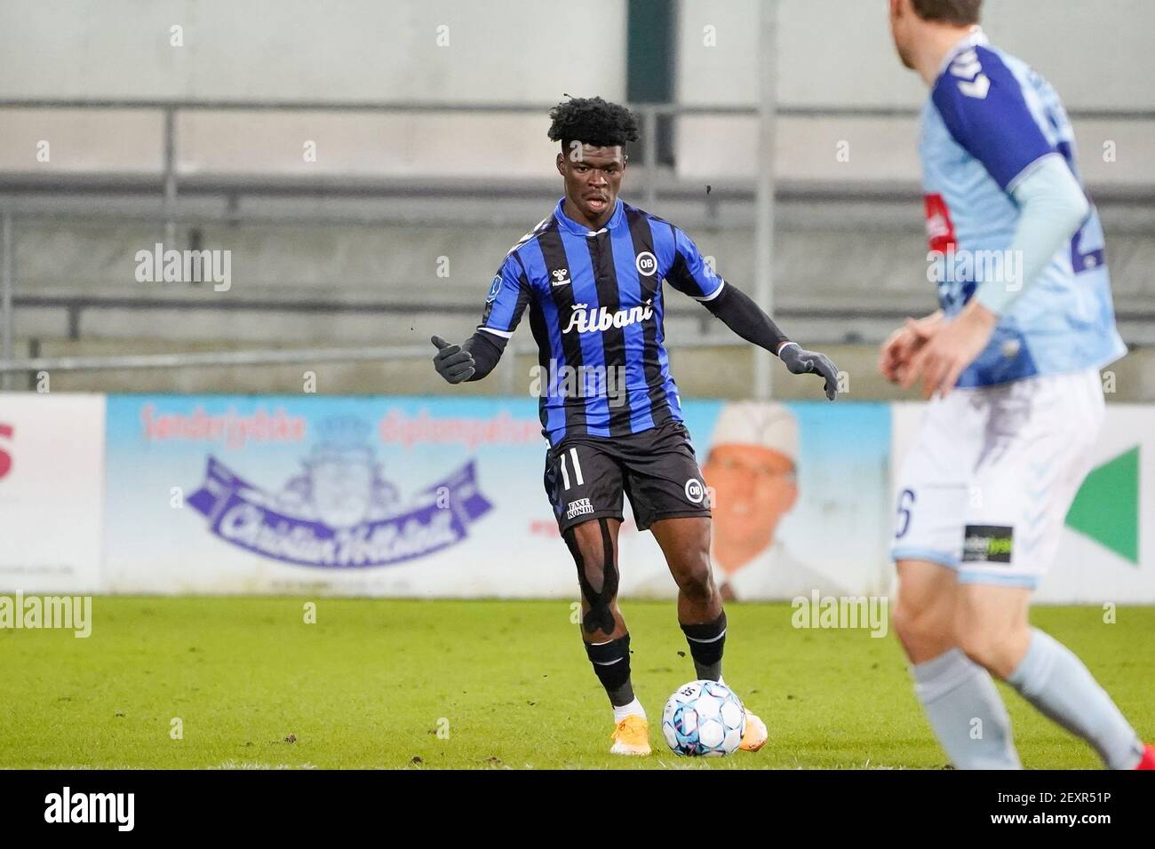 Haderslev, Danemark. 04e mars 2021. Emmanuel Sabbi (11) d'OB vu pendant le match 3F Superliga entre Soenderjyske et Odense Boldklub au parc Sydbank à Haderslev. (Crédit photo : Gonzales photo/Alamy Live News Banque D'Images