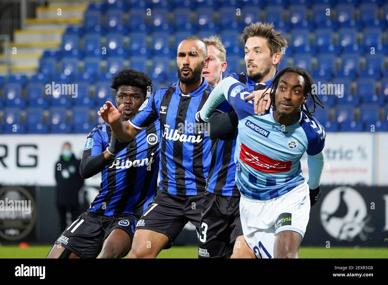 Haderslev, Danemark. 04e mars 2021. Emmanuel Sabbi (11), Issam Jebali (7) et Alexander Juel Andersen (3) d'OB vus pendant le 3F Superliga match entre Soenderjyske et Odense Boldklub au parc de Sydbank à Haderslev. (Crédit photo : Gonzales photo/Alamy Live News Banque D'Images