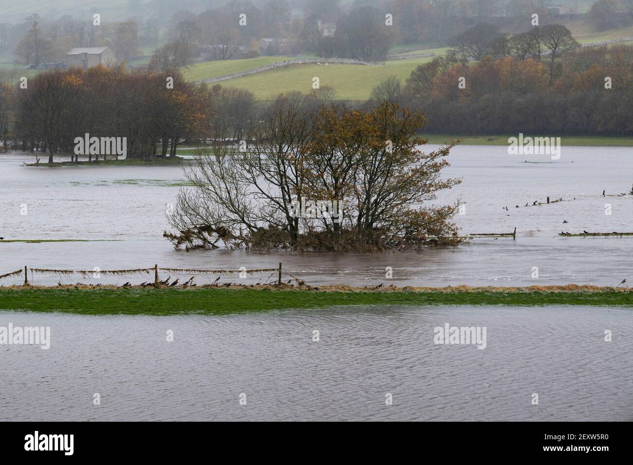 Dégâts causés par la tempête autour de la ville de Wensleydale de Hawes dans le North Yorkshire après Storm Aiden. Banque D'Images