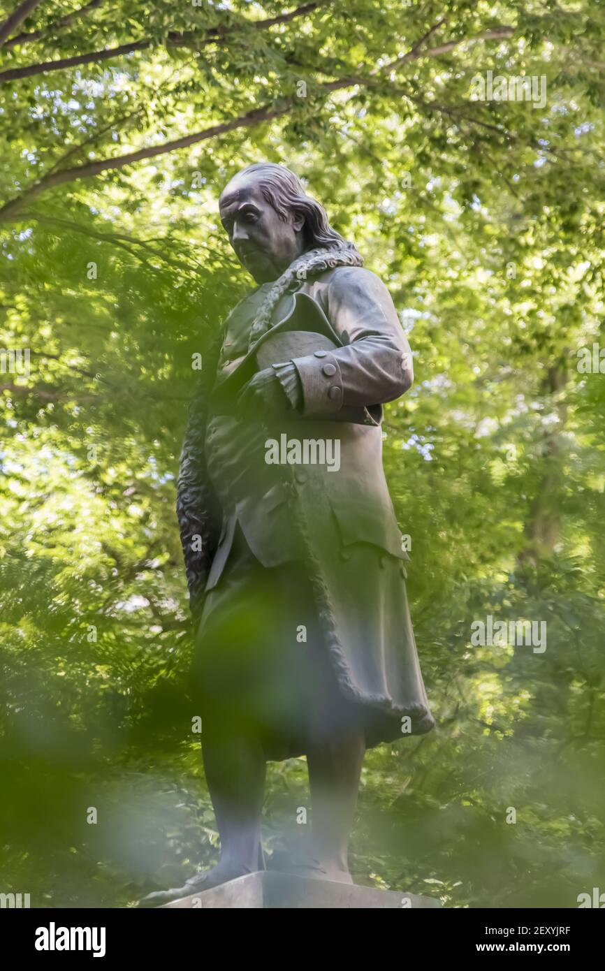 Statue de benjamin franklin Banque de photographies et d’images à haute ...