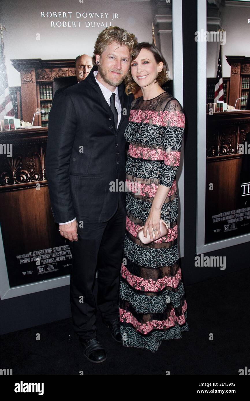 Renn Hawkey et Vera Farmiga assistent à la première à Los Angeles de 'The Judge' au théâtre AMPAS Samuel Goldwyn le 1er octobre 2014 à Beverly Hills. (Photo de John Salangsang/Sipa USA) Banque D'Images
