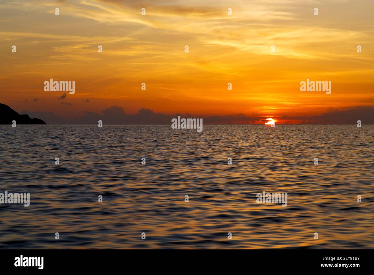Lever du soleil bateau thaïlande kho tao Bay côte sud de la mer de chine Banque D'Images