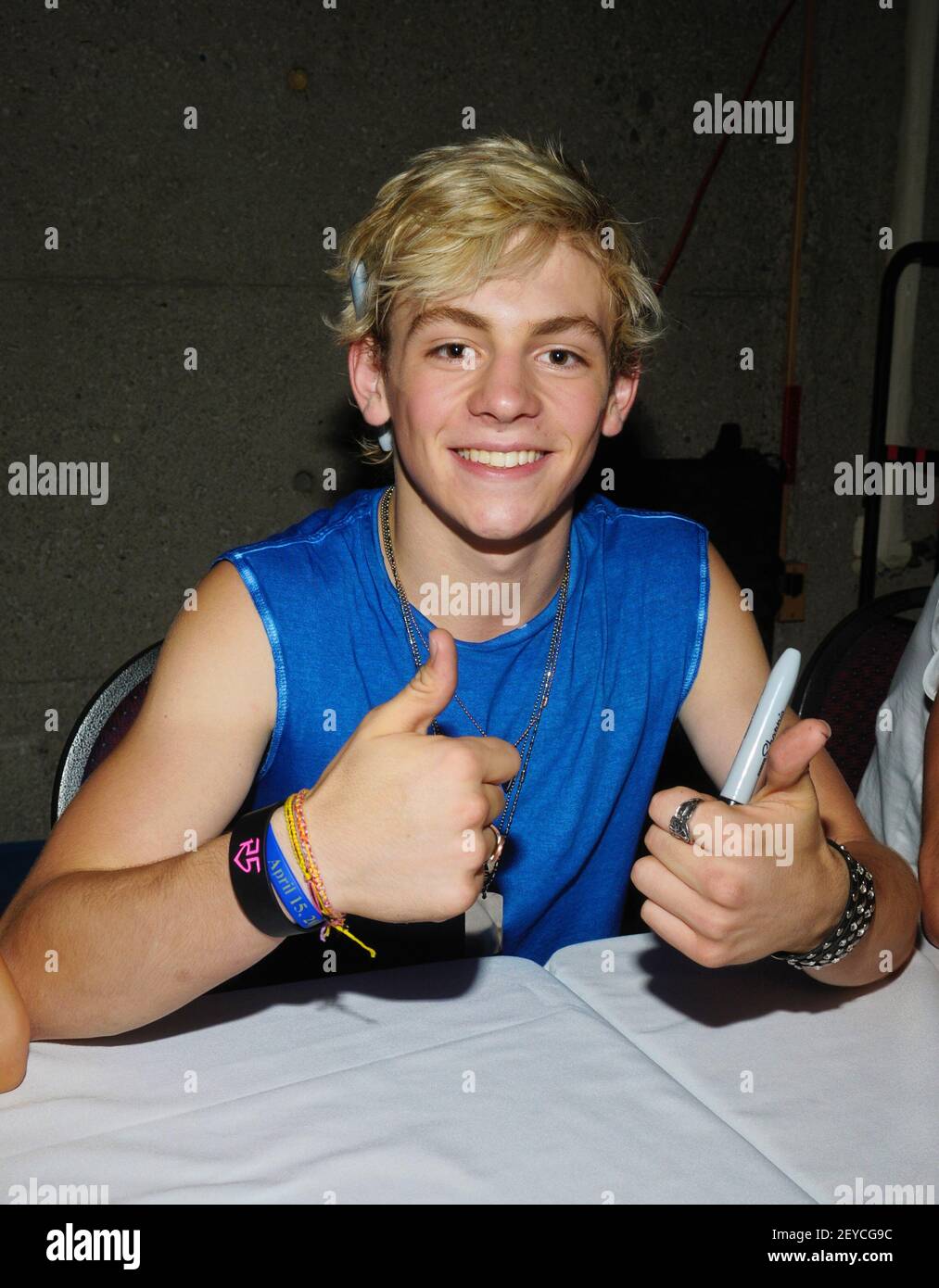 comment rencontrer ross lynch