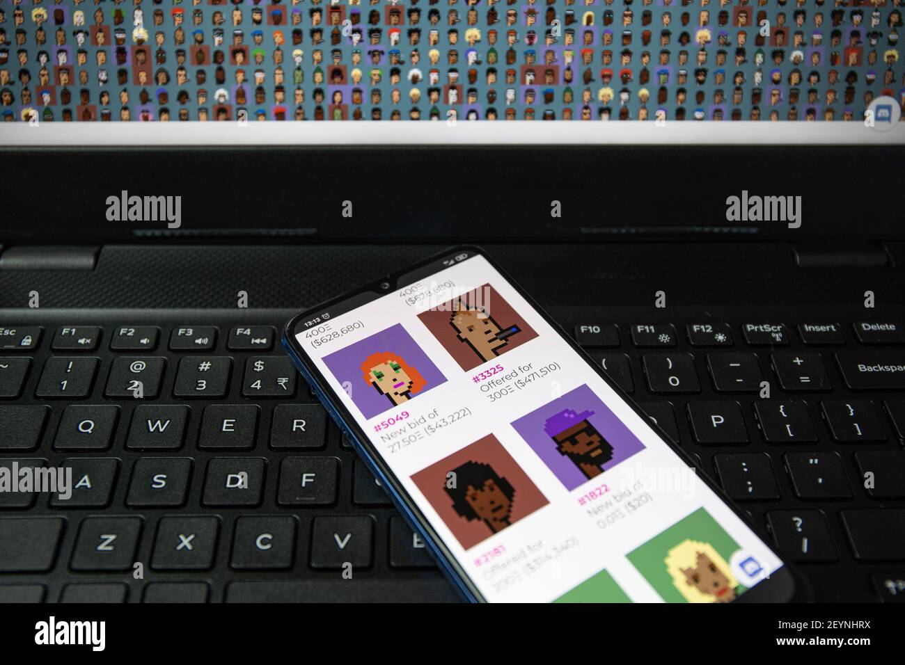 Les jetons non fongibles (NFT) sont des jetons uniques ou des actifs numériques qui générer de la valeur en raison de leur unicité Banque D'Images